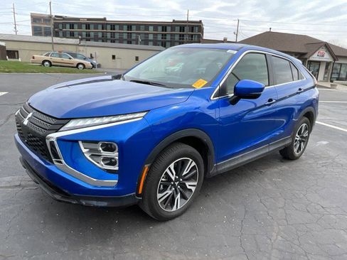 Used 2025 Mitsubishi Eclipse Cross SE image 2