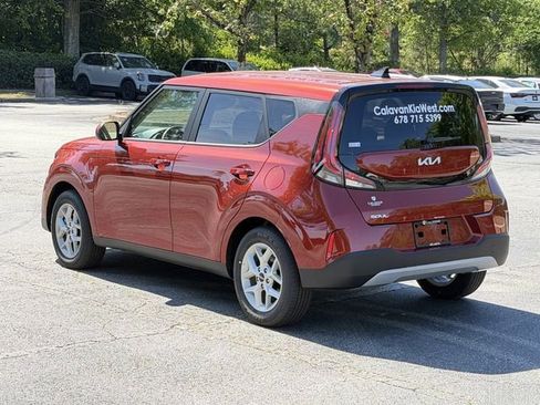 Certified 2025 Kia Soul S FWD image 3