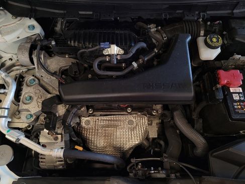 Used 2019 Nissan Rogue SV FWD image 30