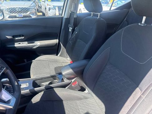 Used 2024 Nissan Kicks SV FWD image 16