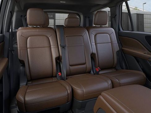 New 2026 Lincoln Aviator Reserve AWD/4WD image 11