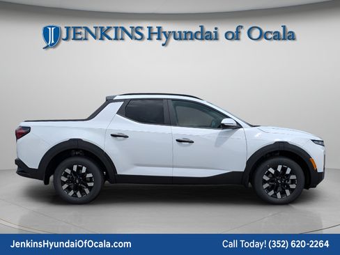 Certified 2026 Hyundai Santa Cruz SEL FWD image 2