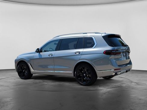 Used 2024 BMW X7 xDrive40i w/ Executive Package AWD/4WD image 5