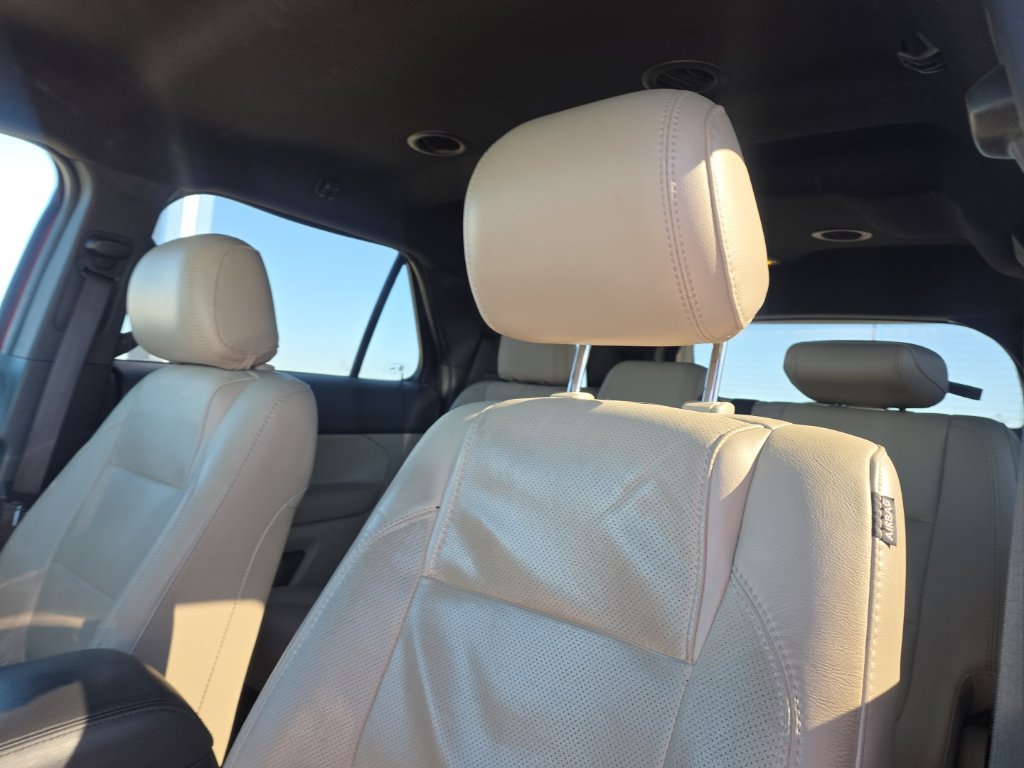 Used 2014 Ford Explorer Limited w/ Equipment Group 301A AWD/4WD image 7