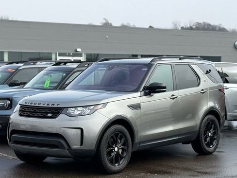 Used 2018 Land Rover Discovery SE image 35