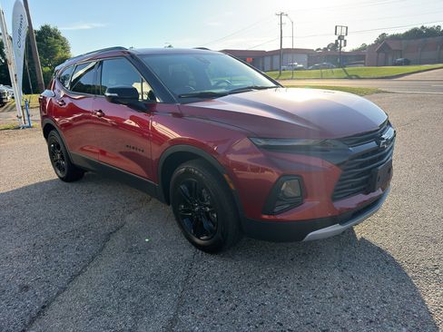 Used 2022 Chevrolet Blazer LT FWD image 9