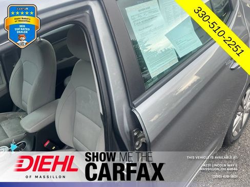 Used 2017 Hyundai Elantra SE FWD image 15