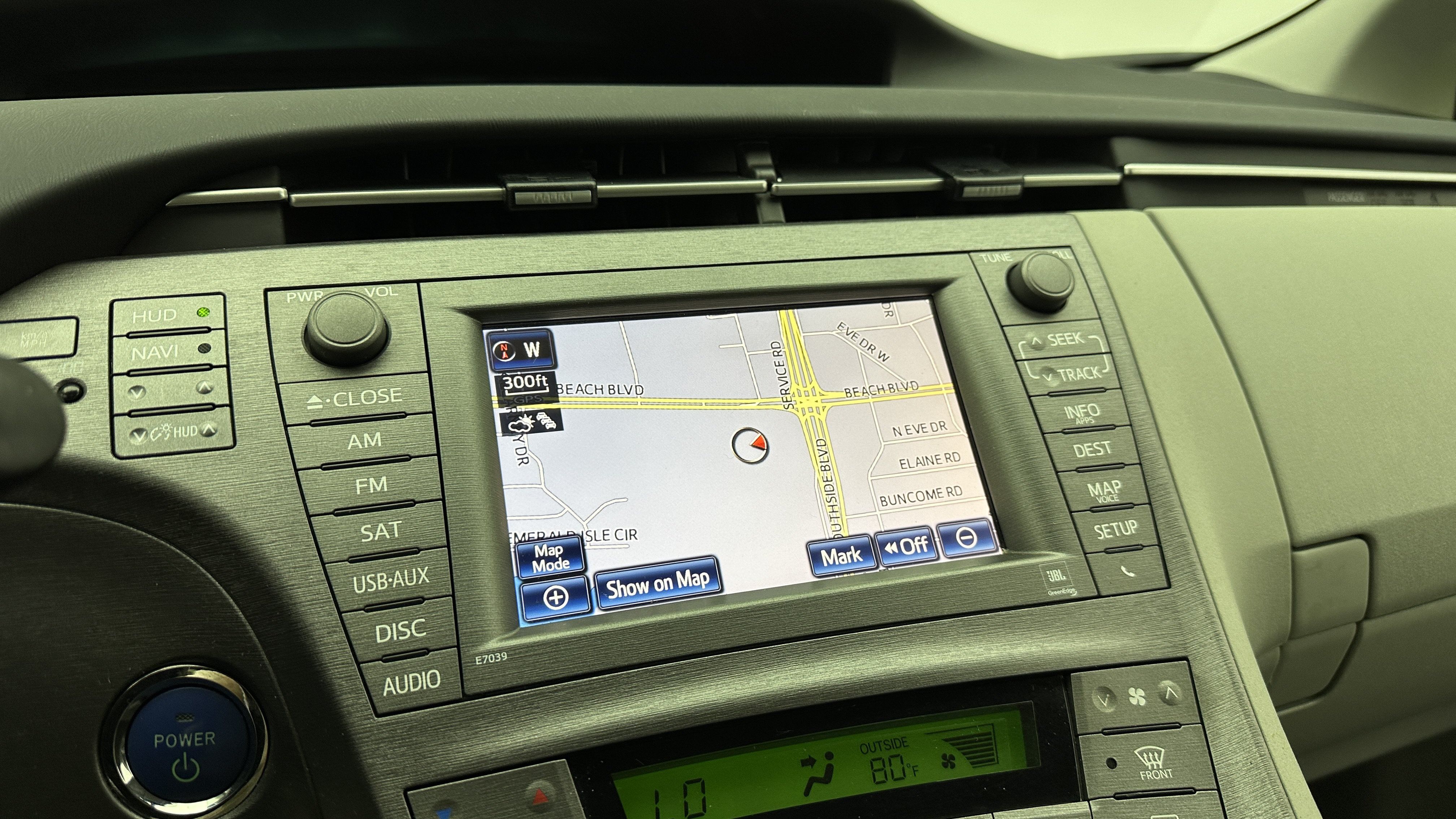Used 2015 Toyota Prius Five w/ Advanced Technology Package FWD image 17