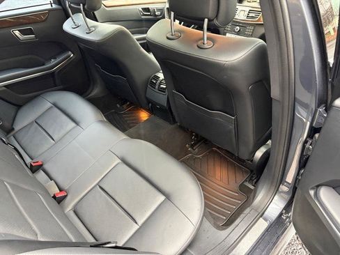 Used 2016 Mercedes-Benz E 350 Sedan image 36