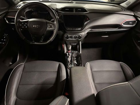 Used 2023 Chevrolet TrailBlazer RS w/ Convenience Package image 17