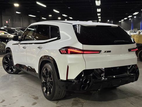 Used 2023 BMW XM AWD/4WD image 7