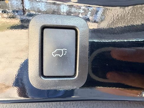 Used 2019 Toyota Highlander Plus image 19