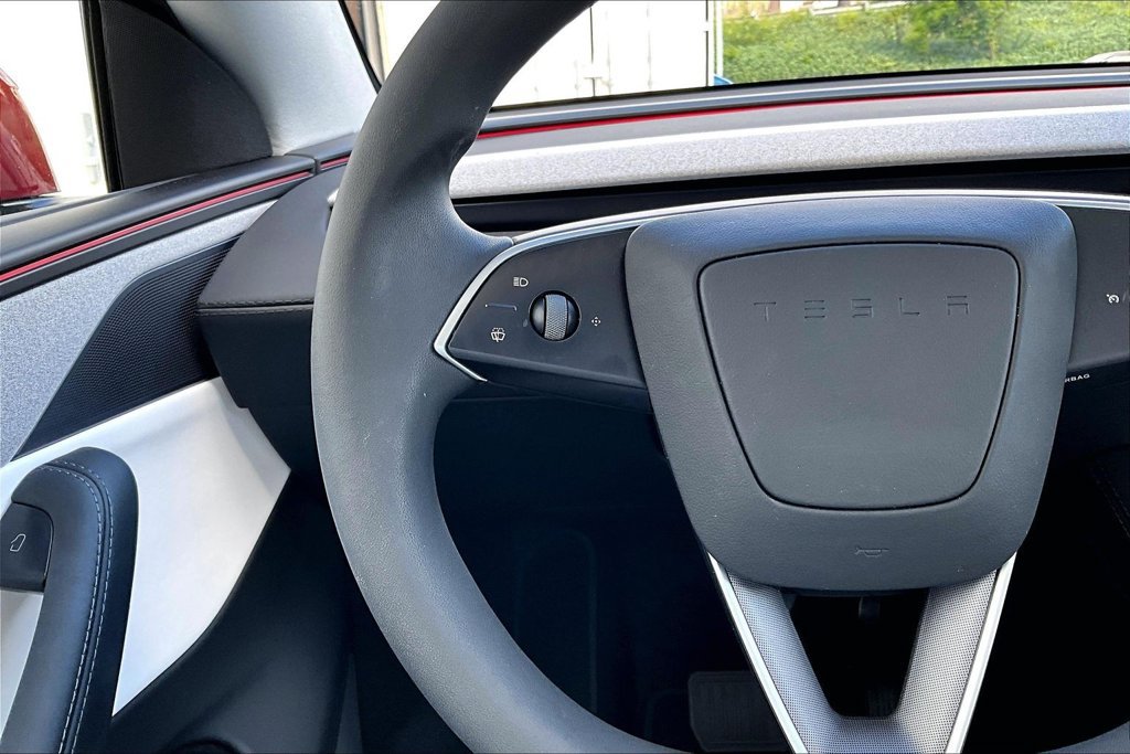 Used 2026 Tesla Model Y Long Range AWD/4WD image 17