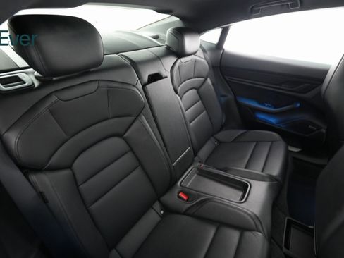 Used 2022 Porsche Taycan 4S image 10