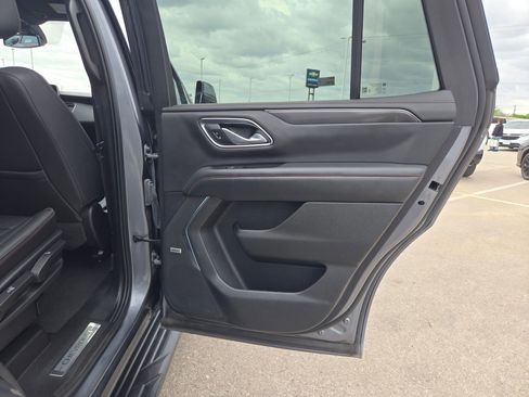 Used 2022 Chevrolet Tahoe RST w/ Luxury Package image 23