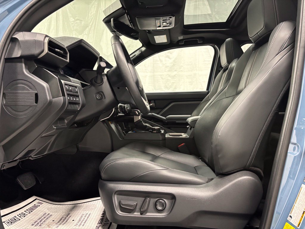 Used 2026 Toyota 4Runner Limited AWD/4WD image 14