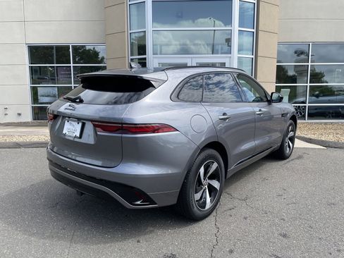 Certified 2024 Jaguar F-PACE R-Dynamic S image 9