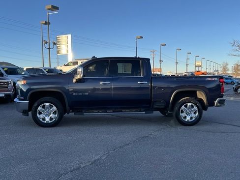 Used 2020 Chevrolet Silverado 2500 LTZ w/ LTZ Premium Package image 2