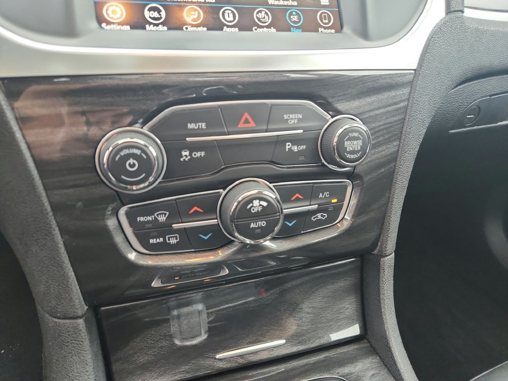 Used 2019 Chrysler 300 Touring L w/ Quick Order Package 22F AWD/4WD image 19