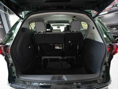 Used 2024 Toyota Sienna Limited AWD/4WD image 28