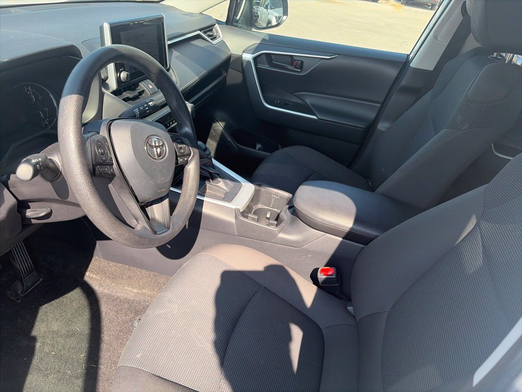 Used 2025 Toyota RAV4 LE FWD image 16