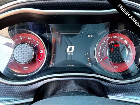 Used 2016 Dodge Challenger SRT Hellcat RWD image 14