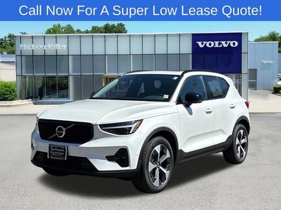 Used 2026 Volvo XC40 B5 Plus w/ Protection Package Premier