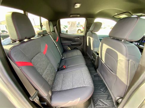 Used 2024 Chevrolet Colorado Z71 w/ Z71 Convenience Package 2 image 27