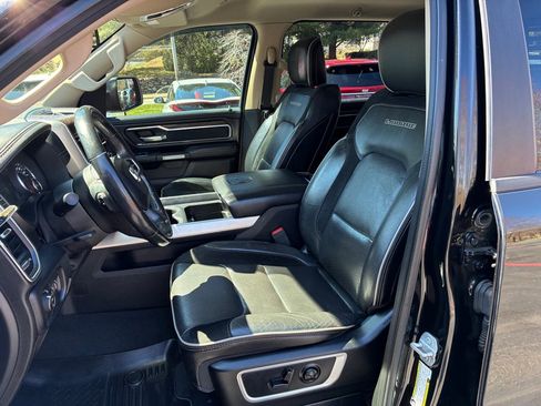 Used 2019 RAM 1500 Laramie image 31