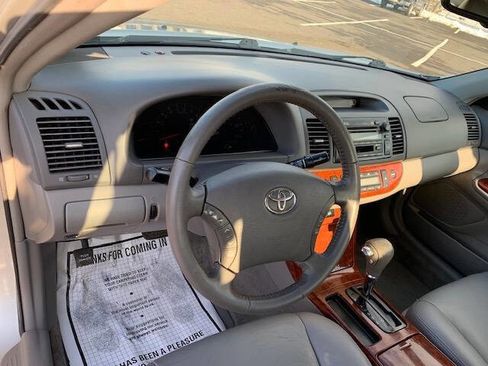 Used 2006 Toyota Camry XLE image 18