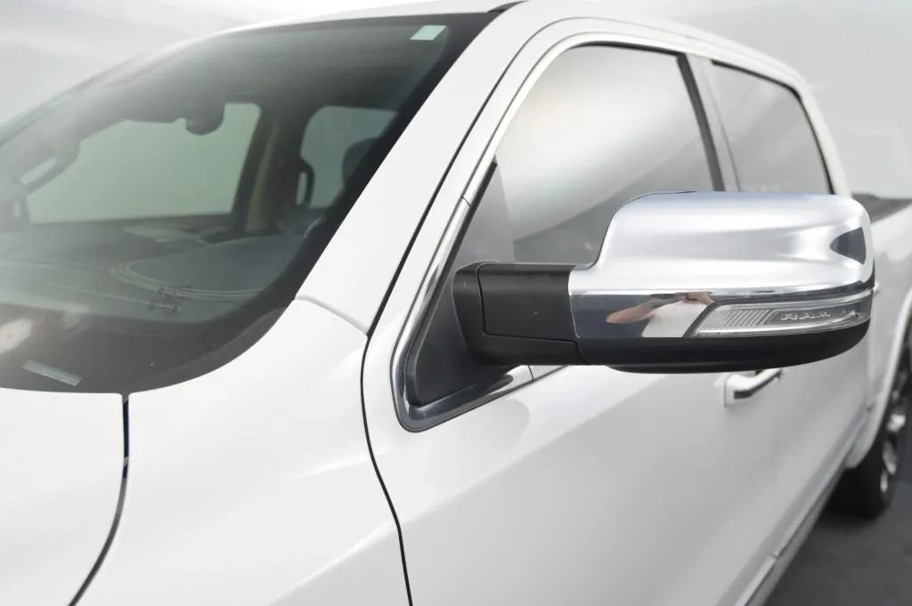 Used 2019 RAM 1500 Limited AWD/4WD image 12