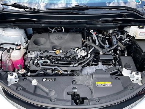 Used 2023 Toyota Sienna XSE FWD image 10