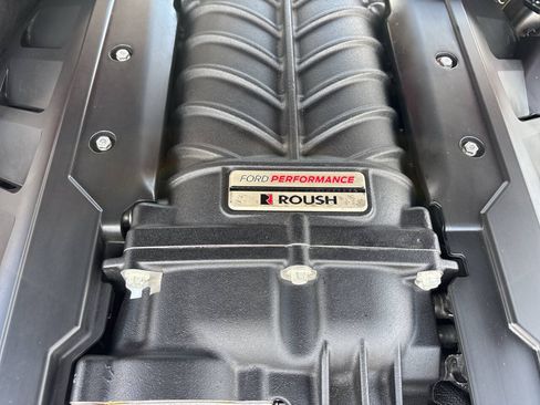 Used 2019 Ford Mustang GT RWD image 35