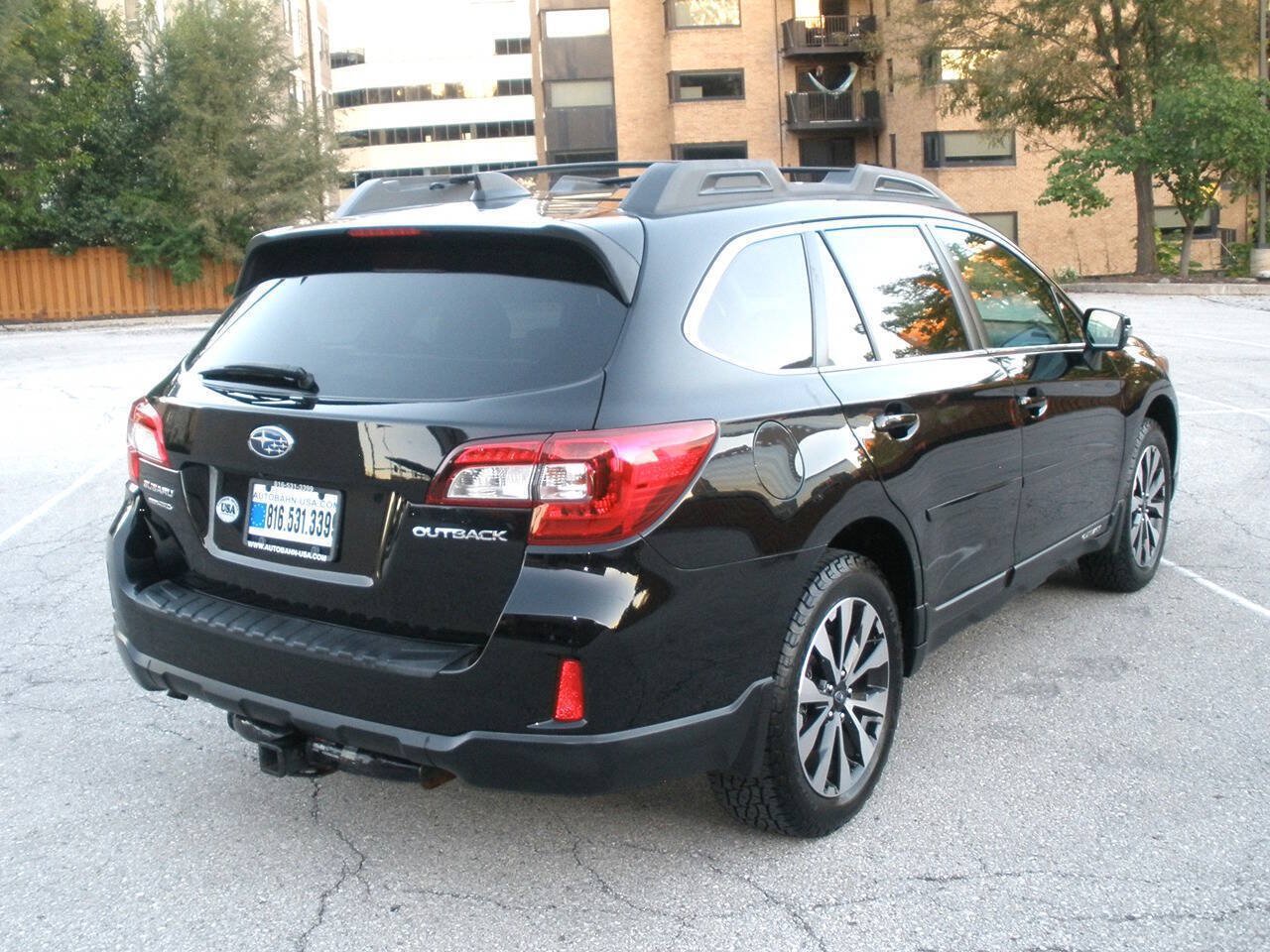 Used 2016 Subaru Outback 2.5i Limited AWD/4WD image 12