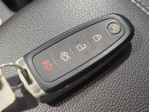Used 2019 Ford Escape SE AWD/4WD image 36