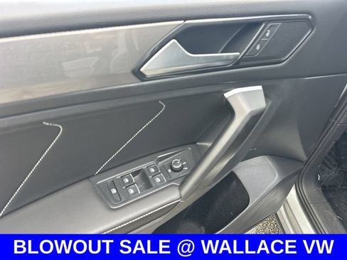 Certified 2023 Volkswagen Tiguan SE FWD image 13