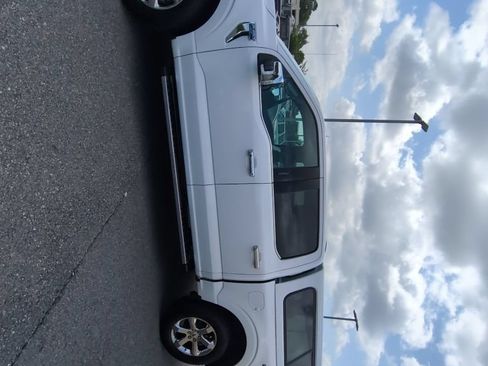 Used 2021 Ford F150 Lariat AWD/4WD image 6