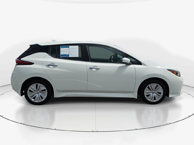 Used 2024 Nissan Leaf S FWD image 5