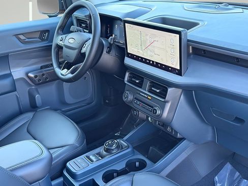 New 2026 Ford Maverick Lariat w/ Black Appearance Package image 6