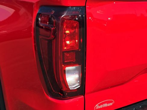 Certified 2024 GMC Sierra 1500 SLE w/ Preferred Package AWD/4WD image 35