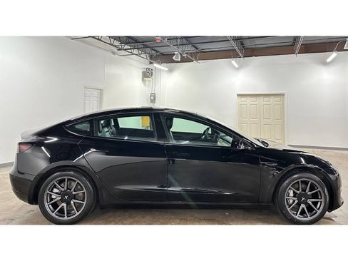Used 2021 Tesla Model 3 Long Range AWD/4WD image 9