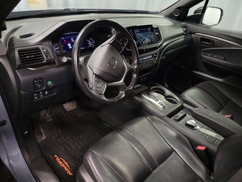 Used 2022 Honda Passport TrailSport image 17