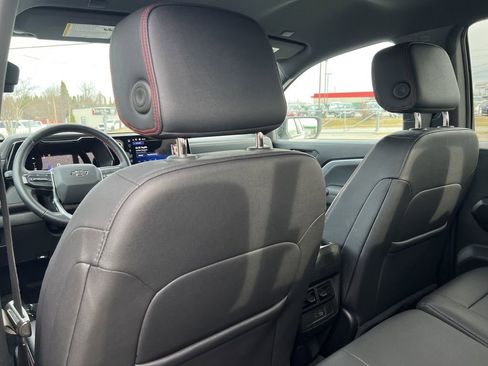 Used 2023 Chevrolet Colorado Z71 w/ Z71 Convenience Package 2 image 24