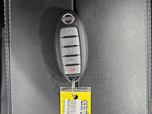 Used 2021 Nissan Rogue SL AWD/4WD image 29