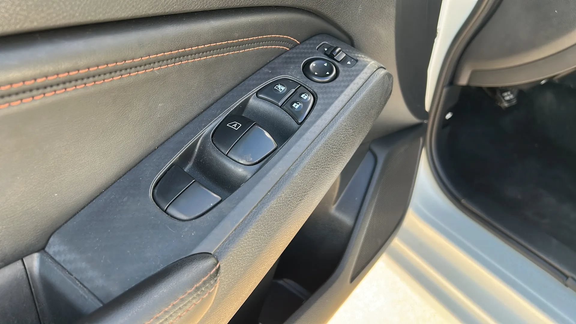 Used 2020 Nissan Altima 2.5 SR FWD image 12