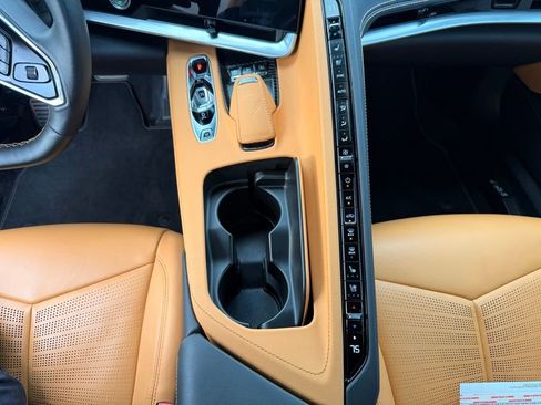 Used 2023 Chevrolet Corvette Stingray Preferred Conv w/ Z51 Performance Package RWD image 19