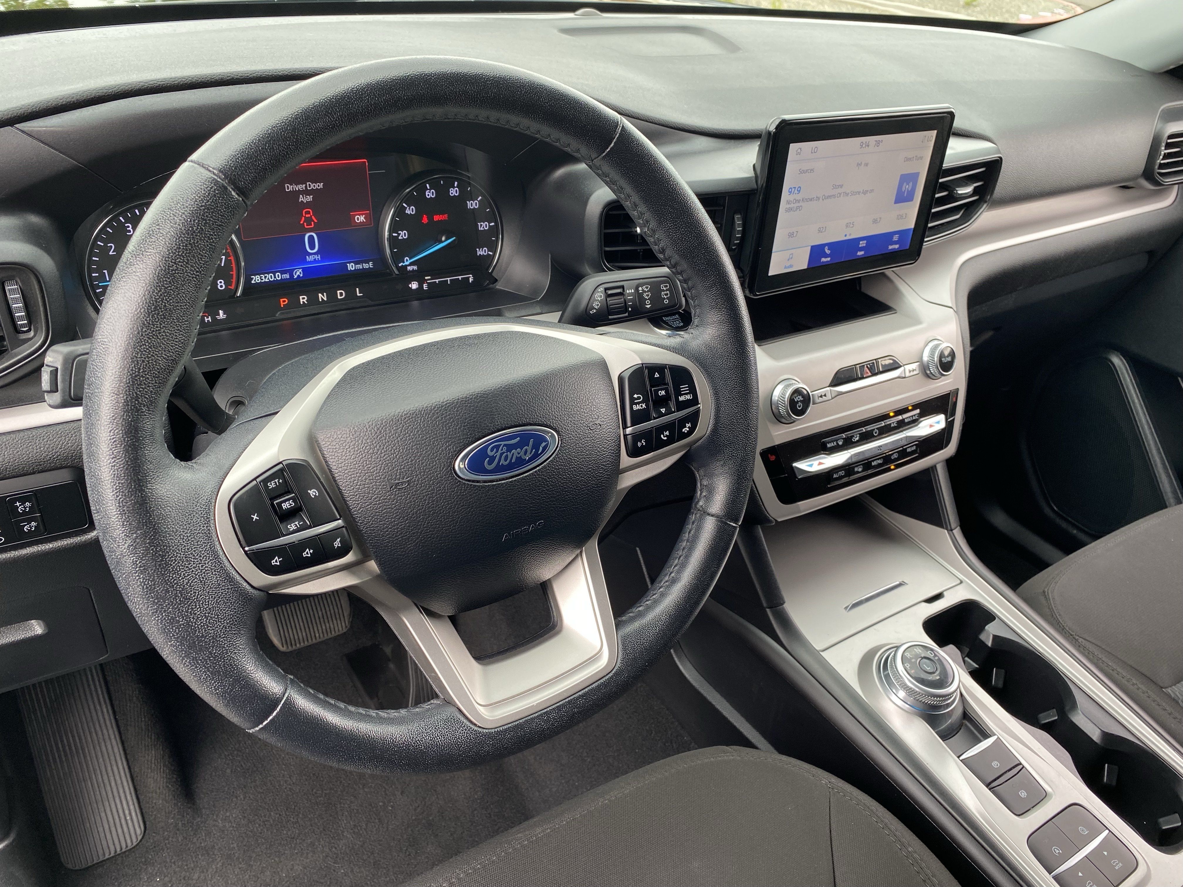 Used 2024 Ford Explorer XLT RWD image 20