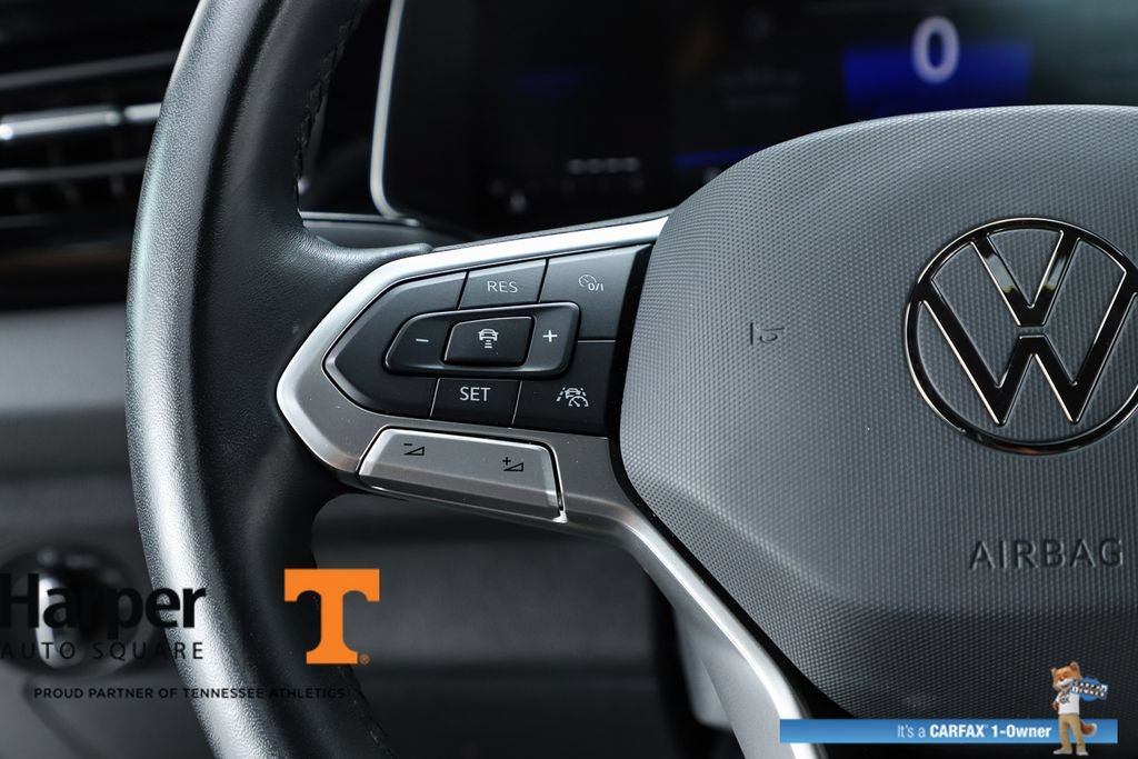 Used 2025 Volkswagen Jetta Sport FWD image 57