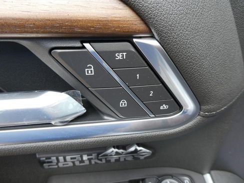 New 2026 Chevrolet Silverado 1500 High Country AWD/4WD image 24