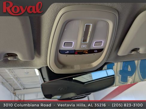 Used 2023 Volvo XC40 B5 Plus w/ Protection Package Premier image 22